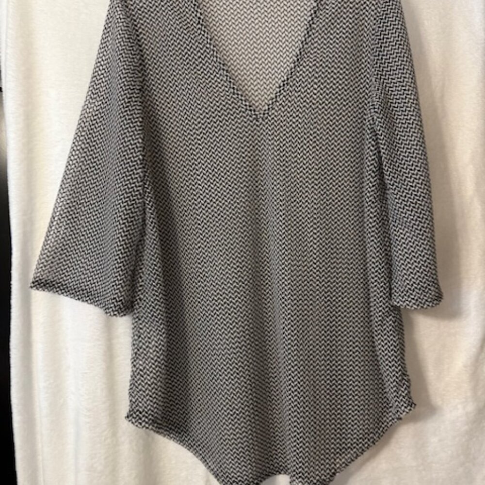 Jordan Taylor Sexy Beach Cover-Up Set - Size Medium - Sexy But Classy